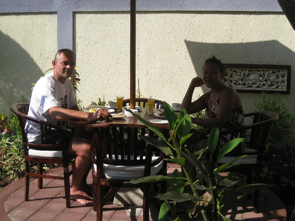 Bed and Breakfast Frangipani Homestay Νούσα Ντούα