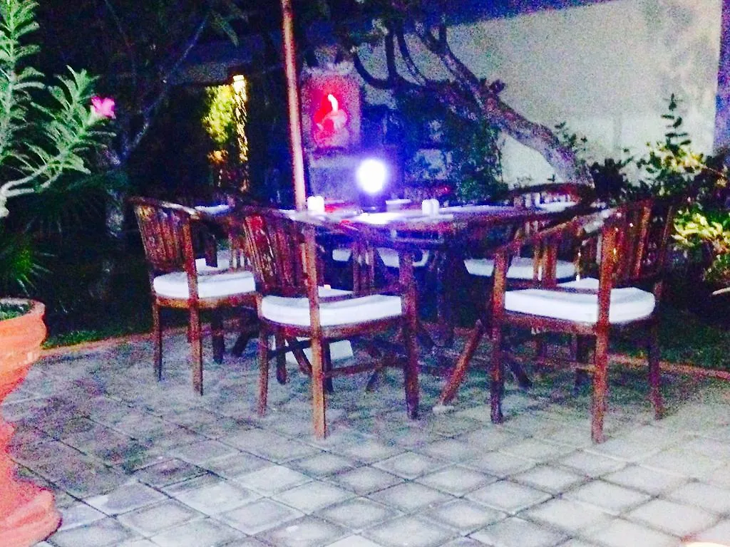 Frangipani Homestay Νούσα Ντούα Ινδονησία